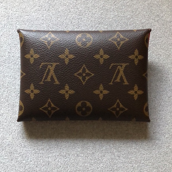 Authentic Medium Louis Vuitton Kirigami Pouch - Picture 2 of 8